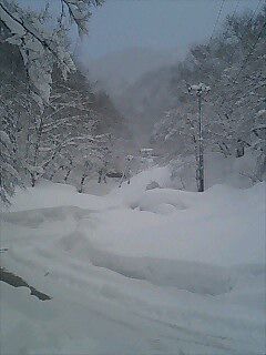 寒波襲来！山奥の宿、除雪完了(*^^)v