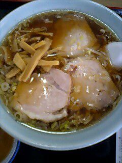 白布・吾妻軒の米沢ラーメンを喰らいました。