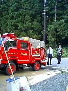 消防団活動（消防積載車清掃）