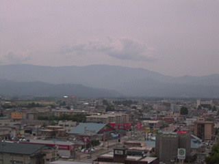 米沢市内から見る吾妻山ライブ（ベータ版）