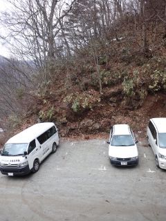 【道路状況】白布新高湯・吾妻屋旅館宿前駐車場