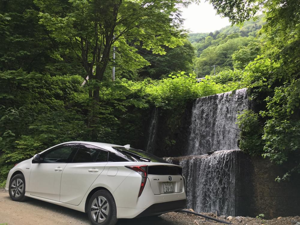 山奥に最適な車？　それはプリウス！というファクト