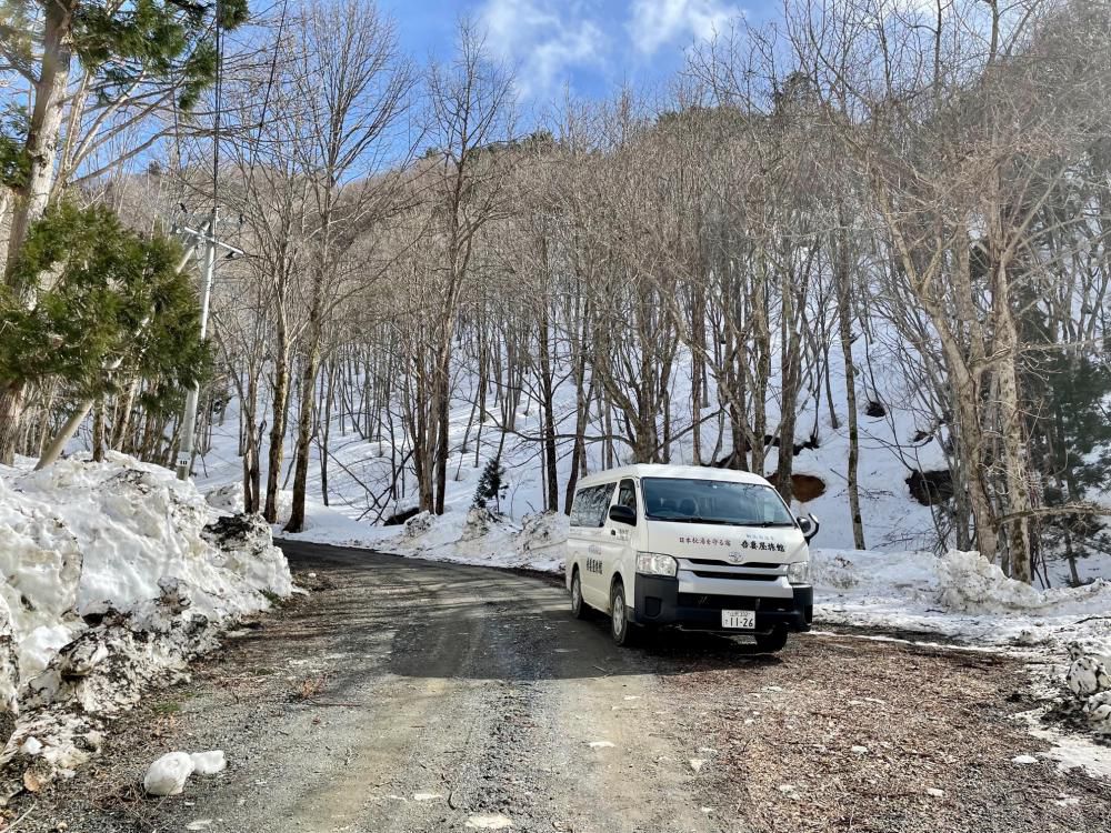 やまおく春道　絶賛雪融け中　3/27時点