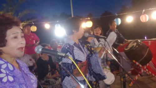 致芳橋　夏まつりへ