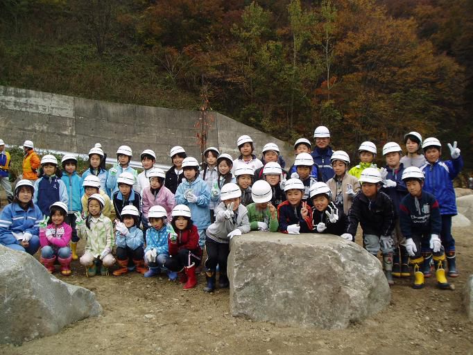 ポケットパーク植樹に参加しました