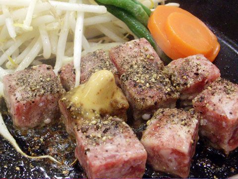 「じゅ～じゅ～」にクラクラ「ペッパーランチ」