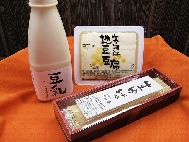寒い季節に地豆100%の豆乳鍋はいかがですか?