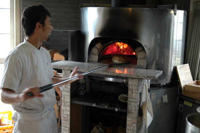 山形市中野目「ピザリア」