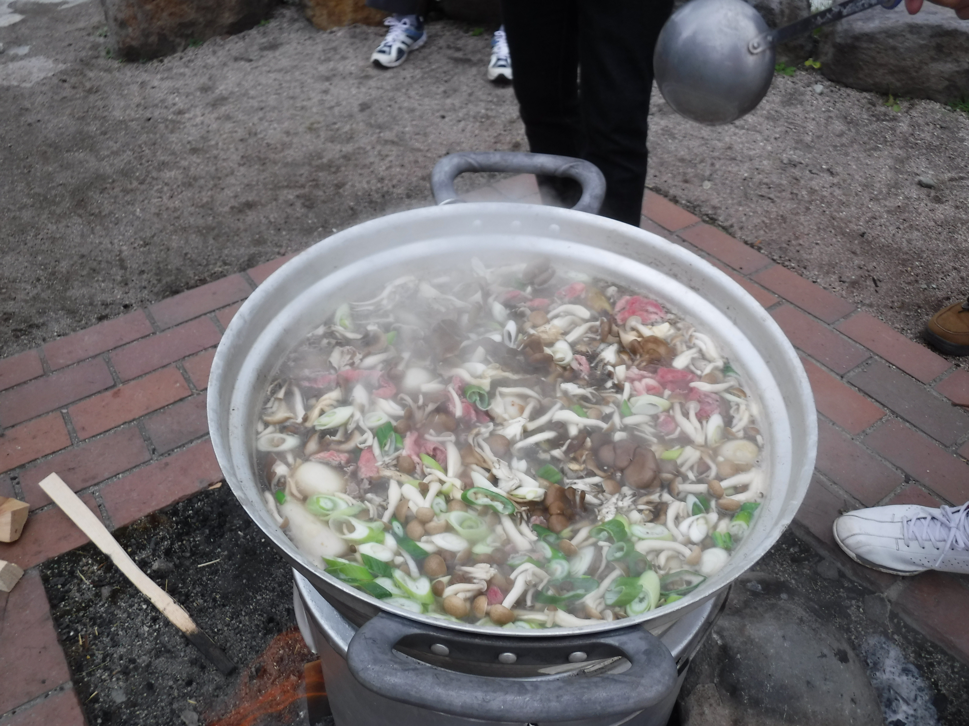 スローフード芋煮会