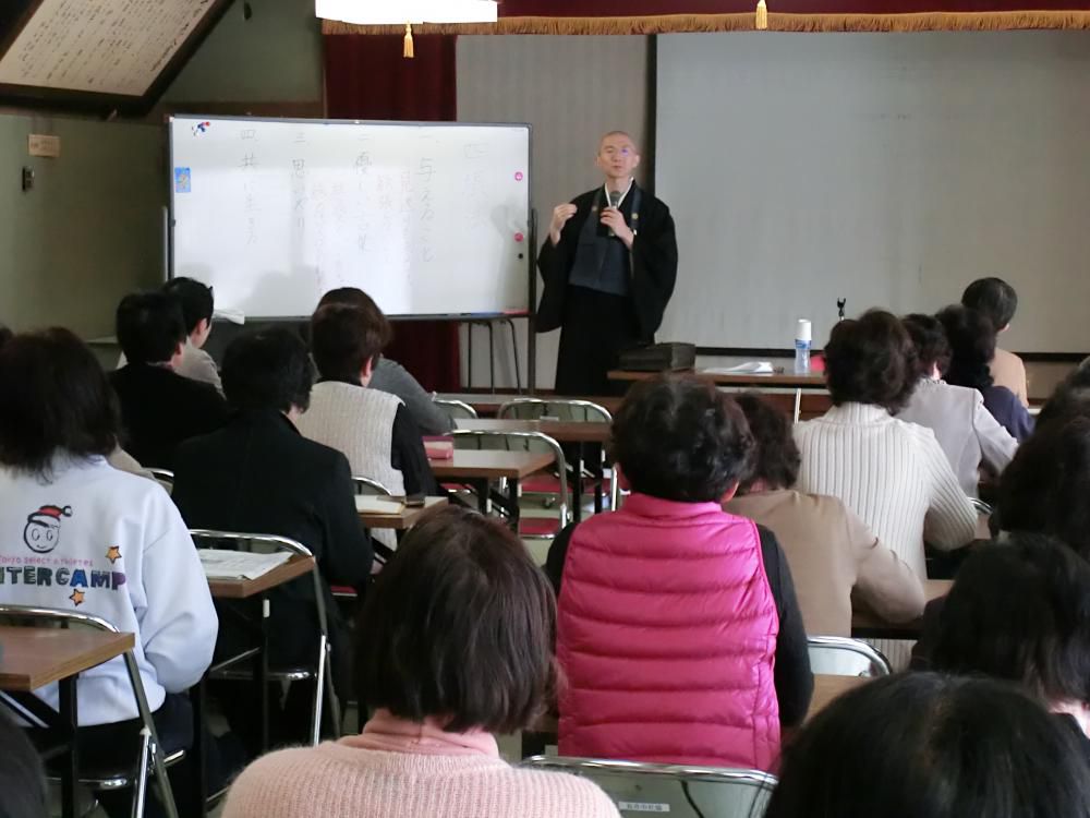 「おらんだラジオ」等でご活躍中の小野住職のお話をお聞きしました。