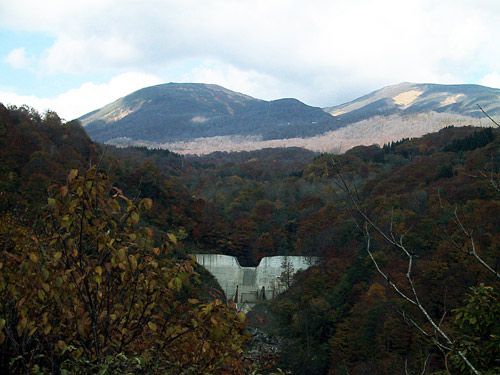 昨日の月山