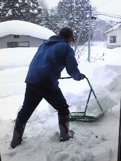 雪降ろし 玄関上