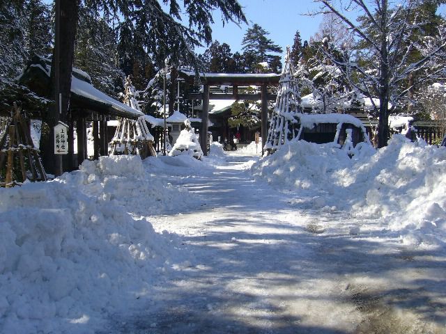 【平成19年度の情報】今日は雪の運搬作業