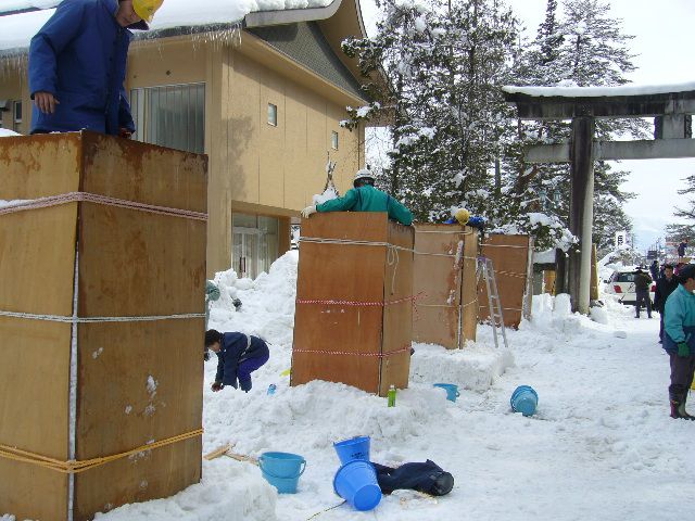 〔平成20年の情報〕雪灯篭製作いよいよ始まりました！