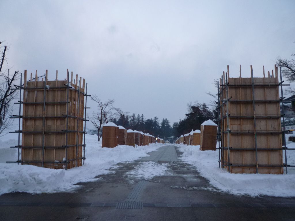 【平成23年の情報】今年の巨大ウェルカム雪像は！